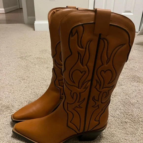 Reformation NEW COWBOY BOOTS - Picture 4 of 6